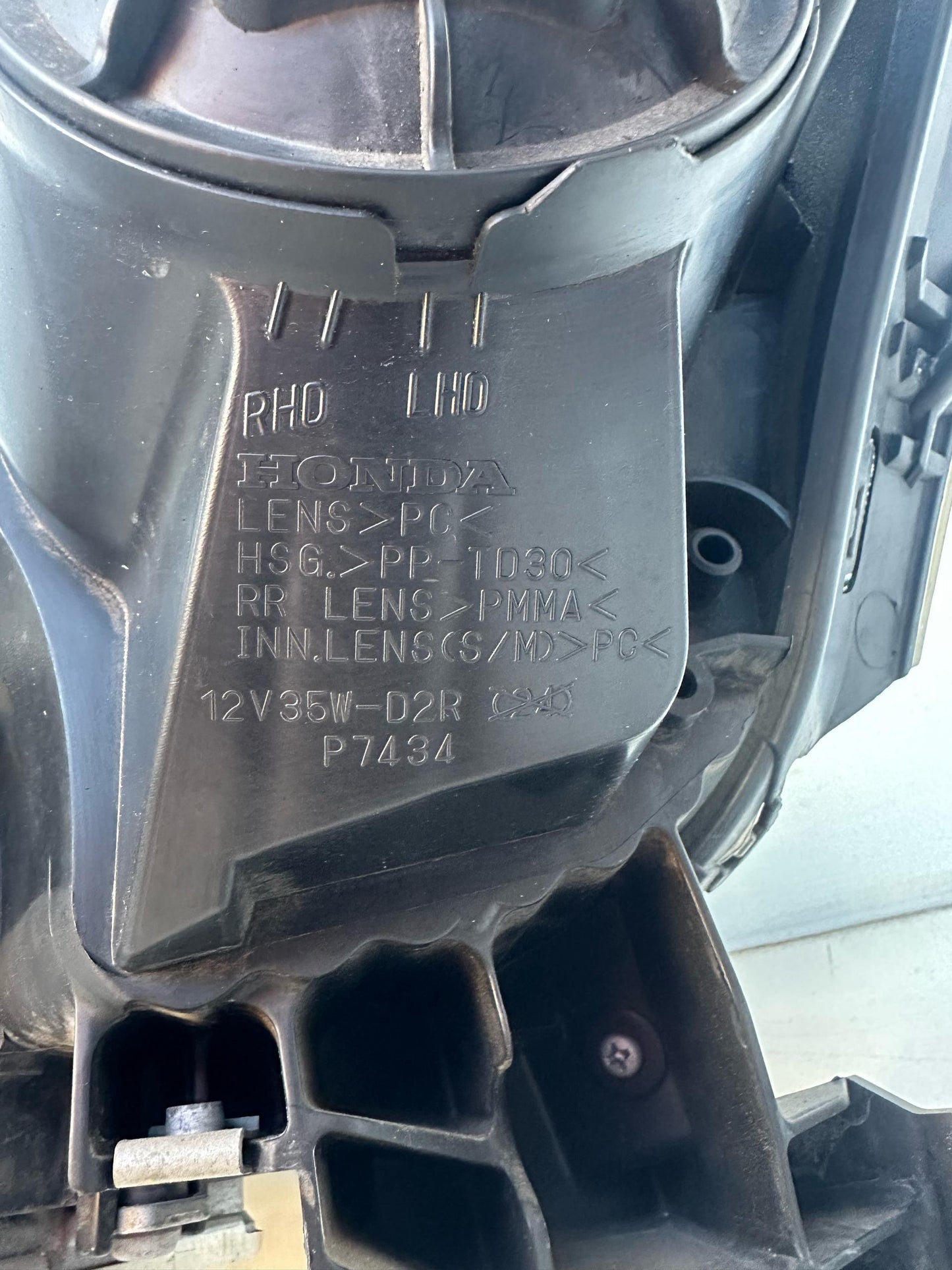 2009 Honda Accord Right Headlight