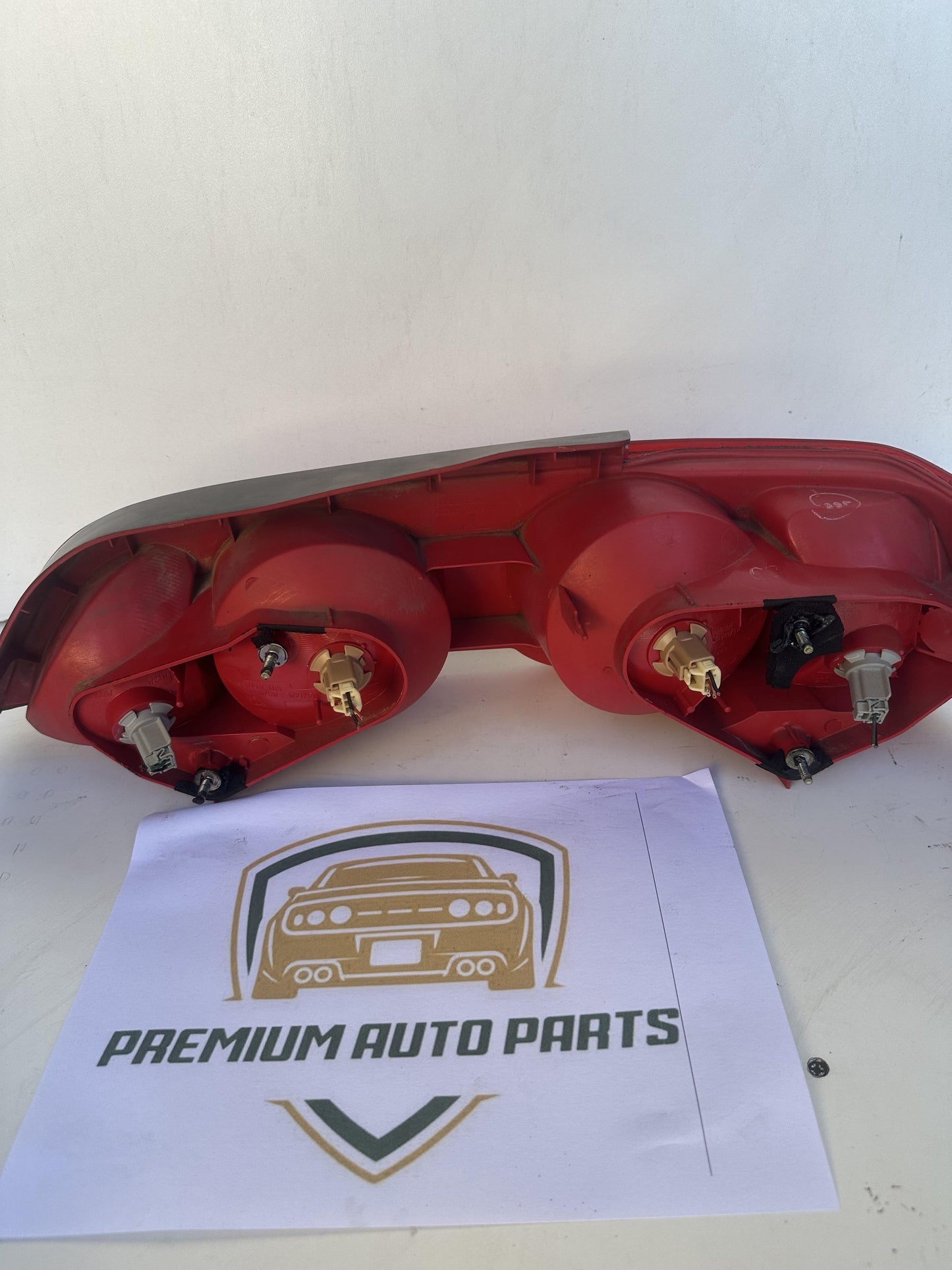 2004   Left Taillight