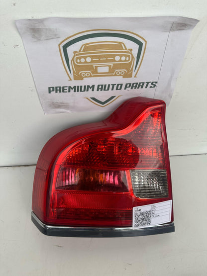 2005   Left Taillight