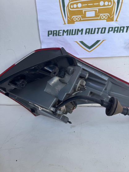 2013   Left Taillight