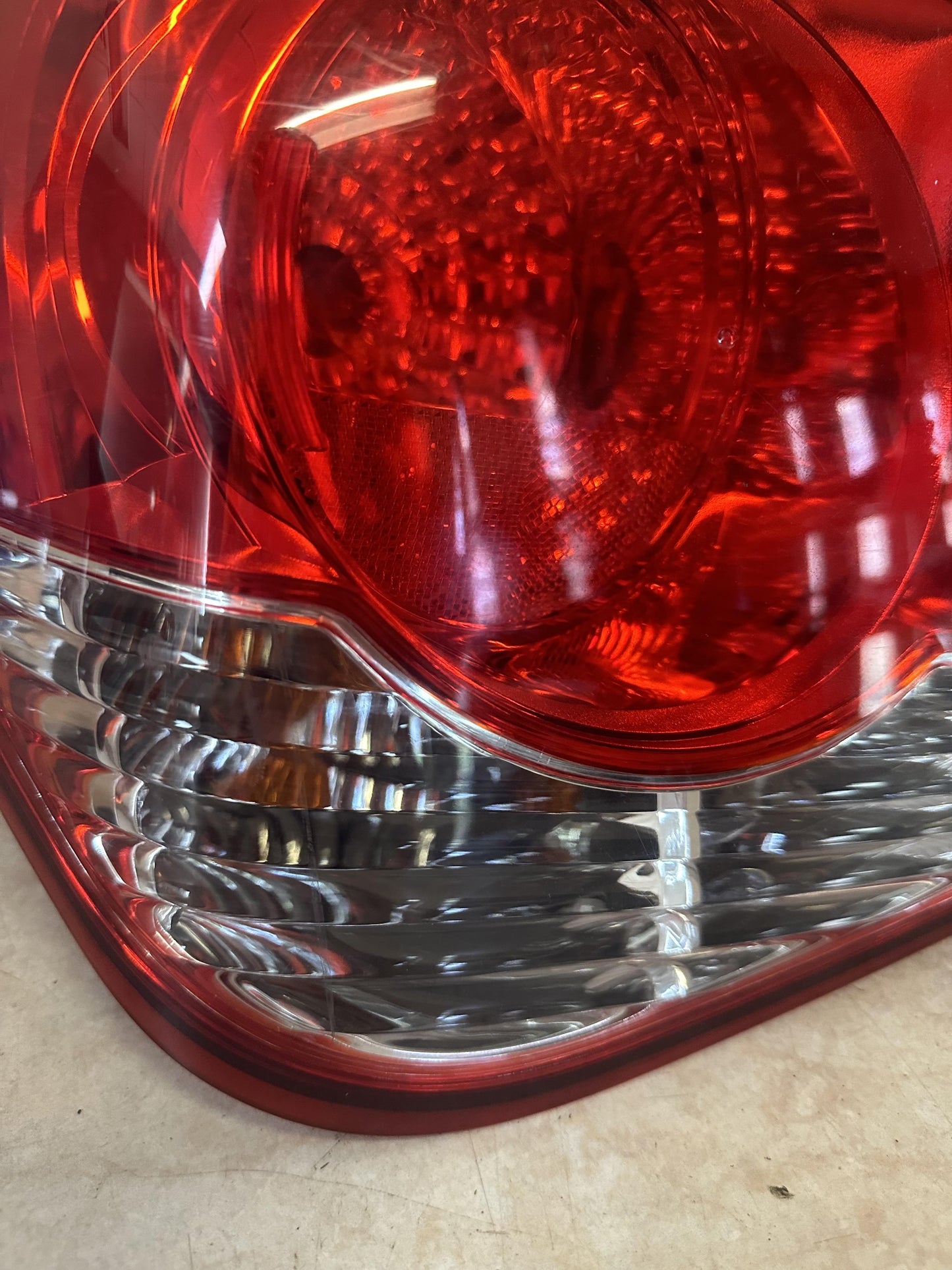 2010  Cruze Left Taillight