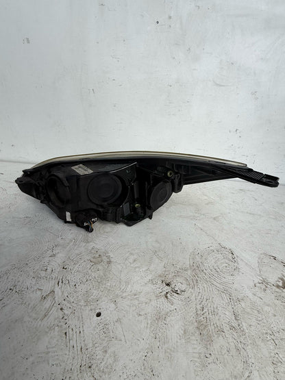 2010 Ford Focus Right Headlight