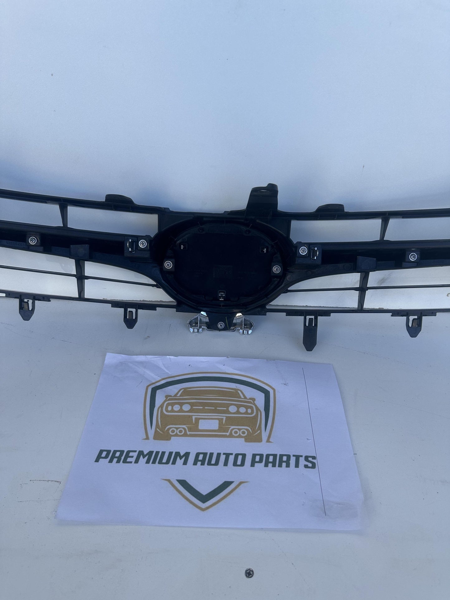 2016  XV50 Grille Upper