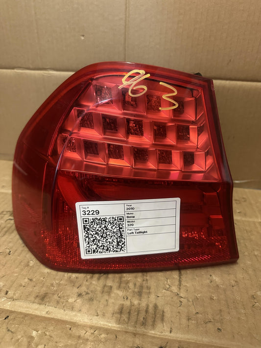 2010   Left Taillight