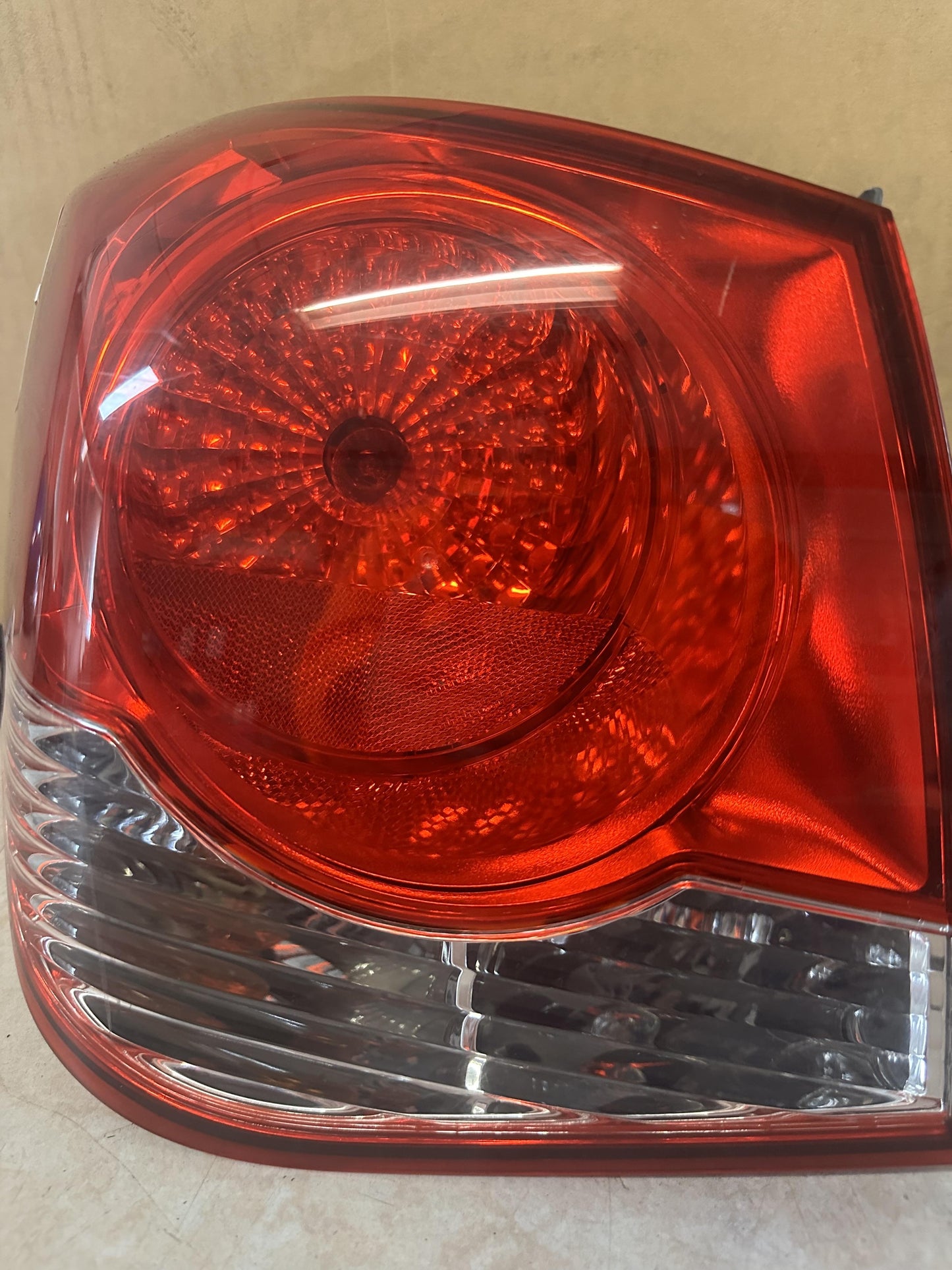 2010  Cruze Left Taillight