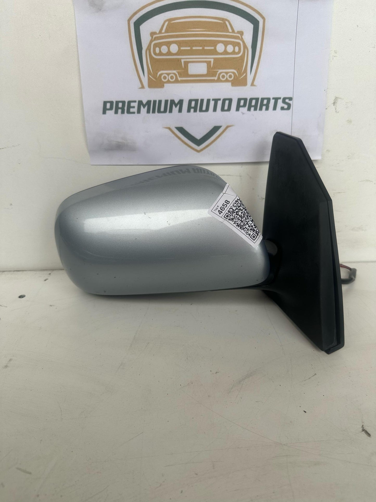 2006  E120 Right Door Mirror