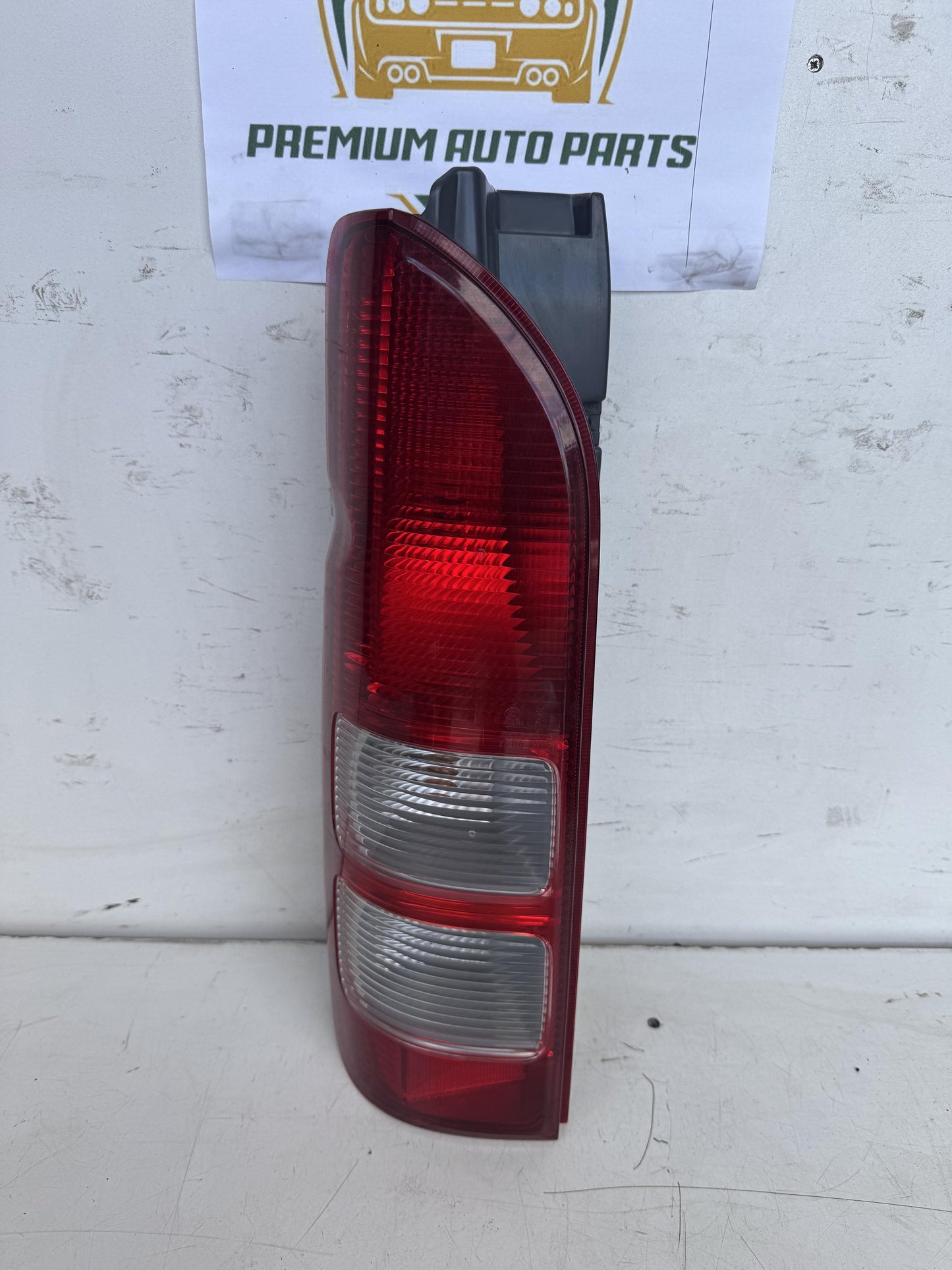 2007   Left Taillight