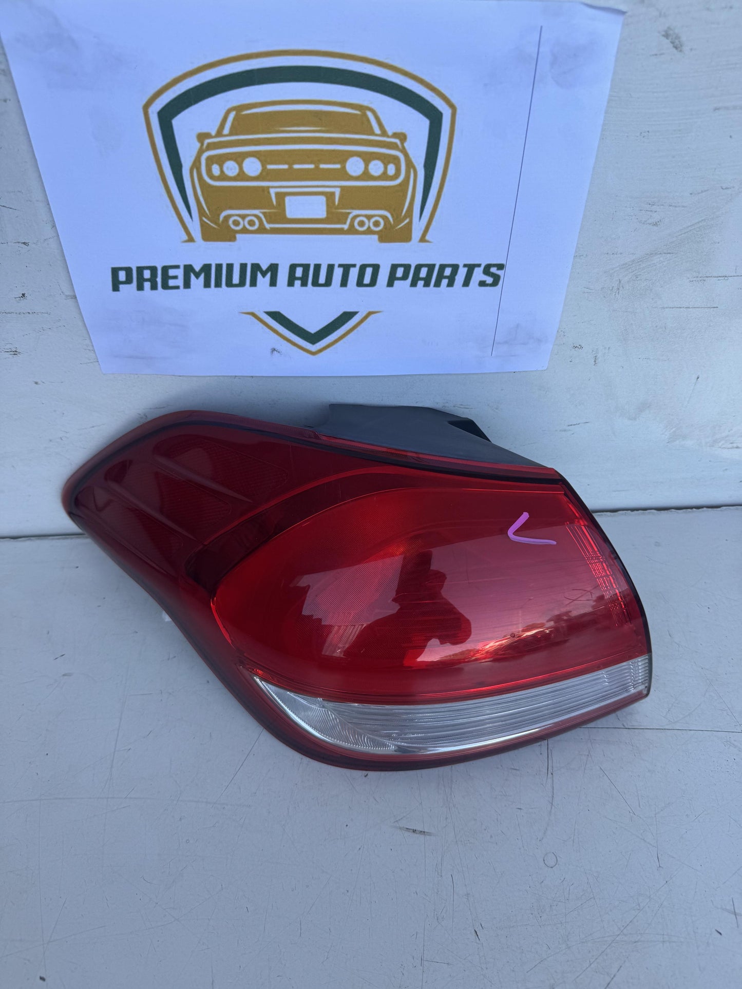 2014   Left Taillight