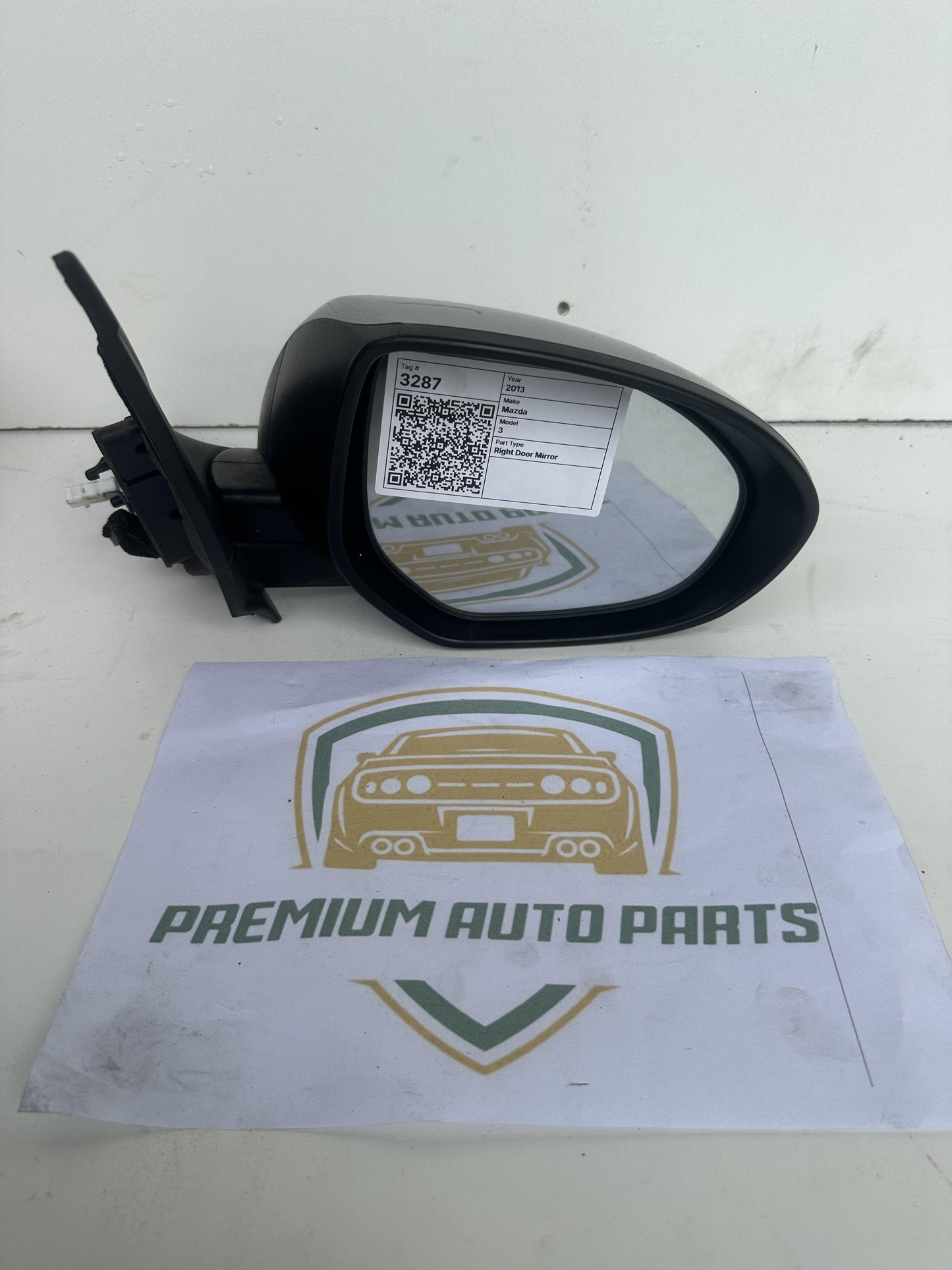 2013  II BL Right Door Mirror