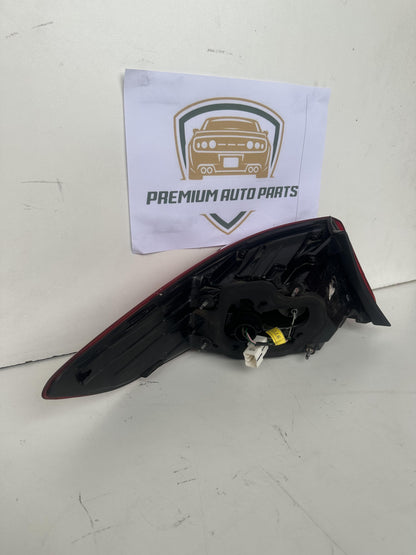2016  LF Right Taillight