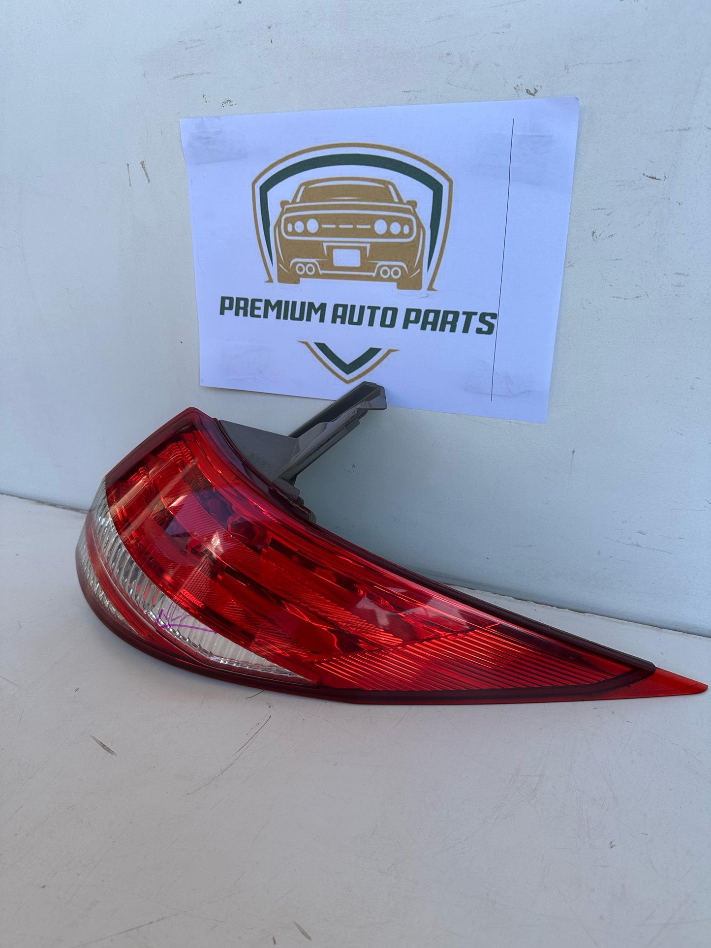 2006   Right Taillight