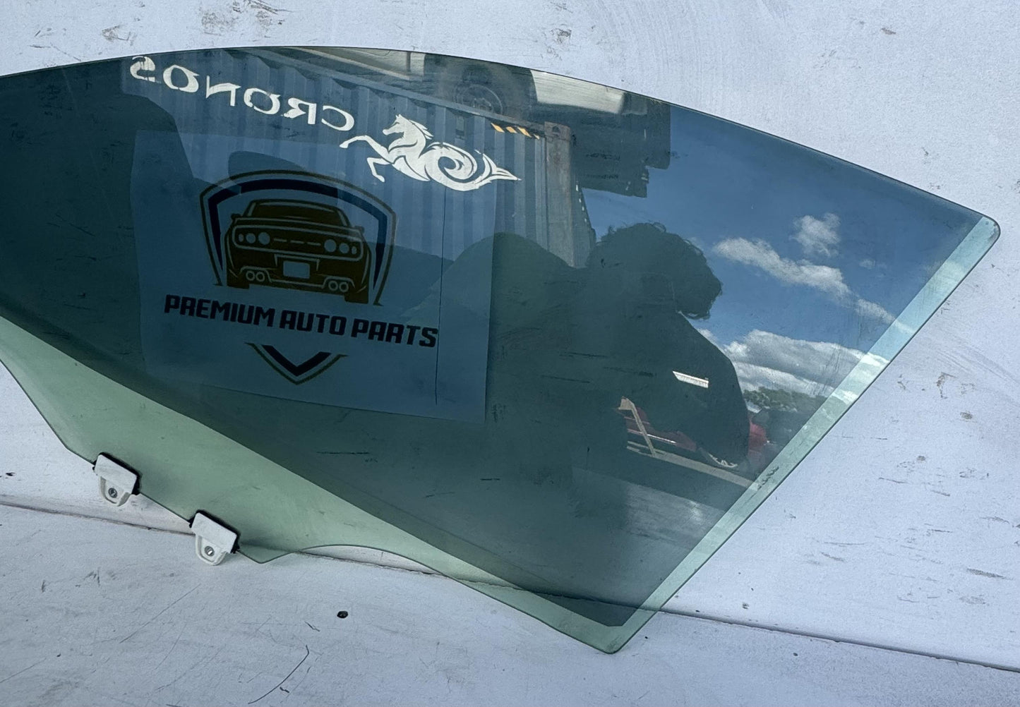 2017  DK Left Front Door Glass
