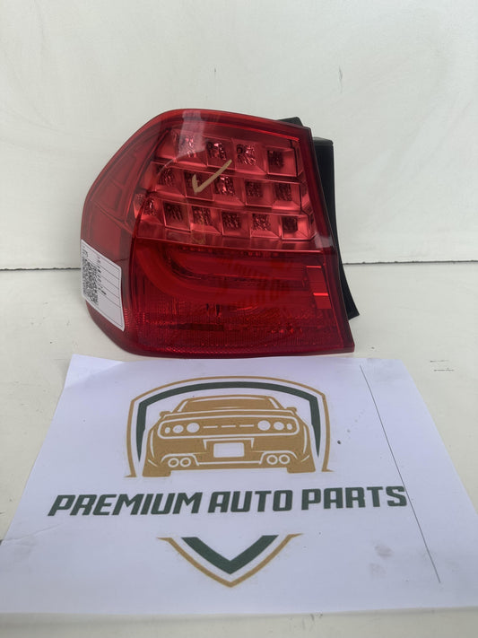 2011  E90 Left Taillight