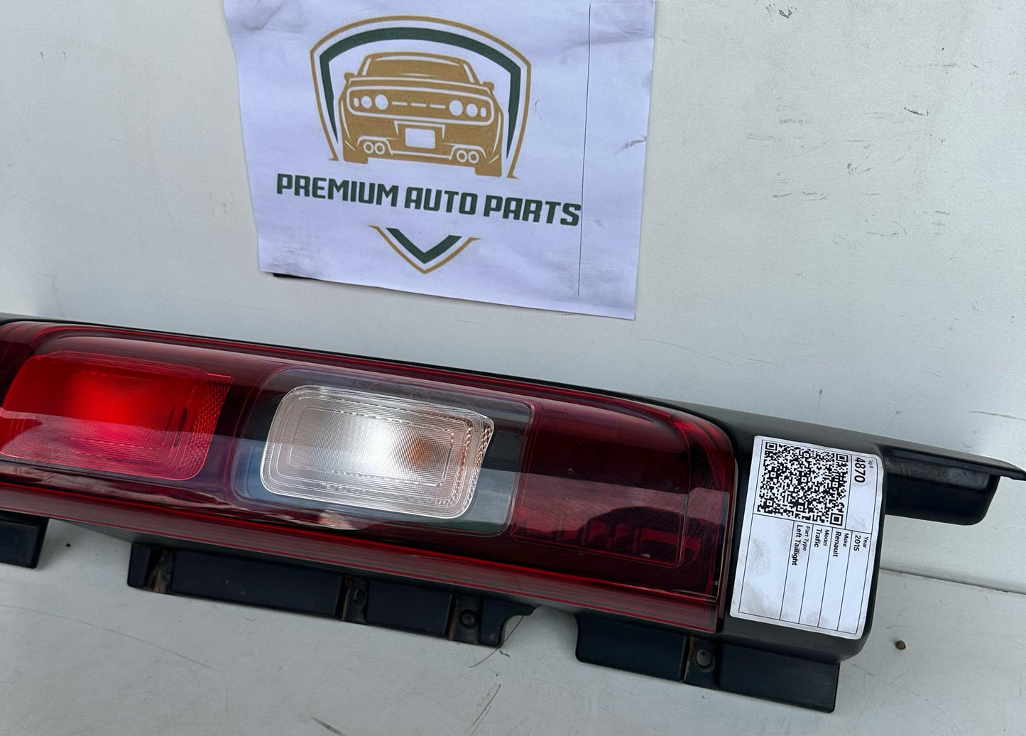 2015 Renault Trafic Left Taillight