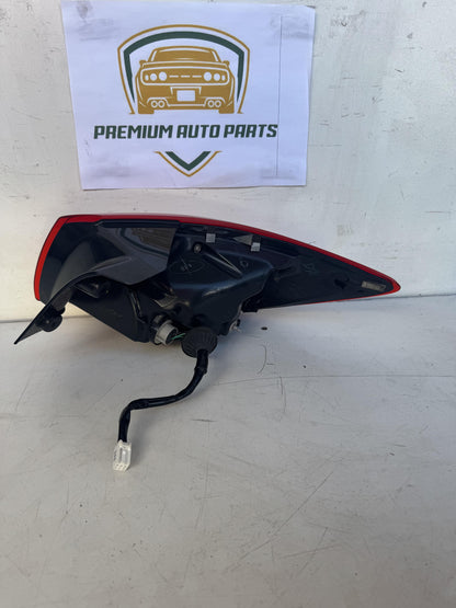 2015   Left Taillight