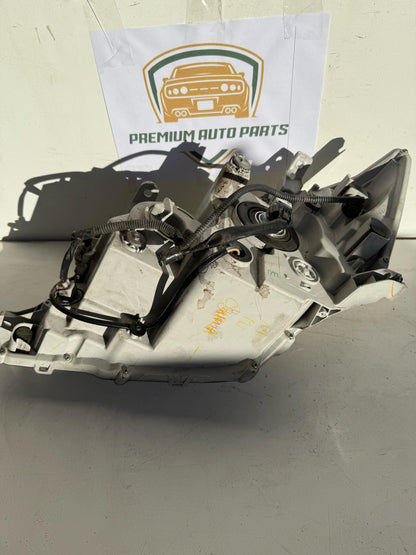 2010 Toyota Aurion Right Headlight