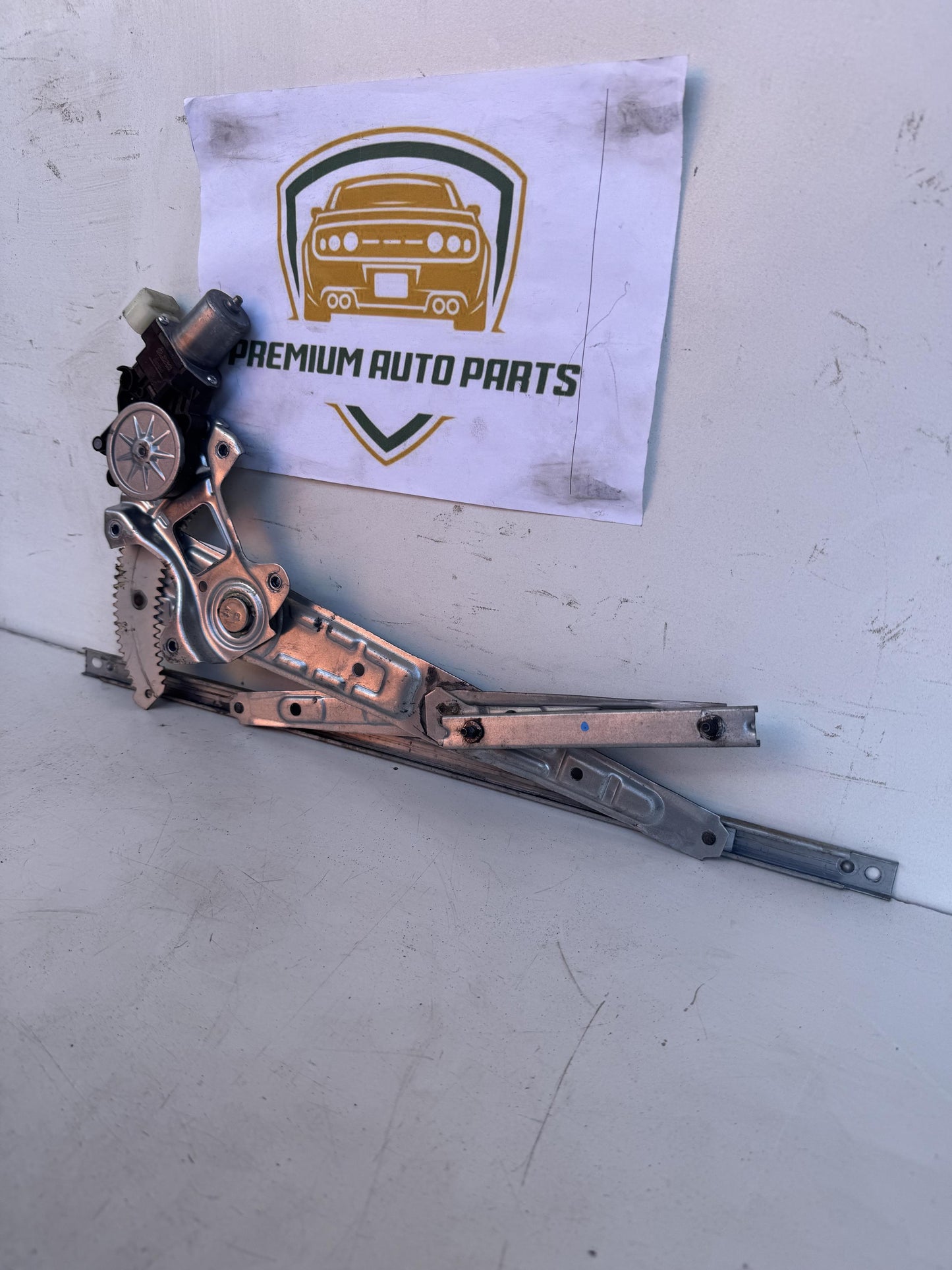 2023   Right Front Window Regulator/Motor
