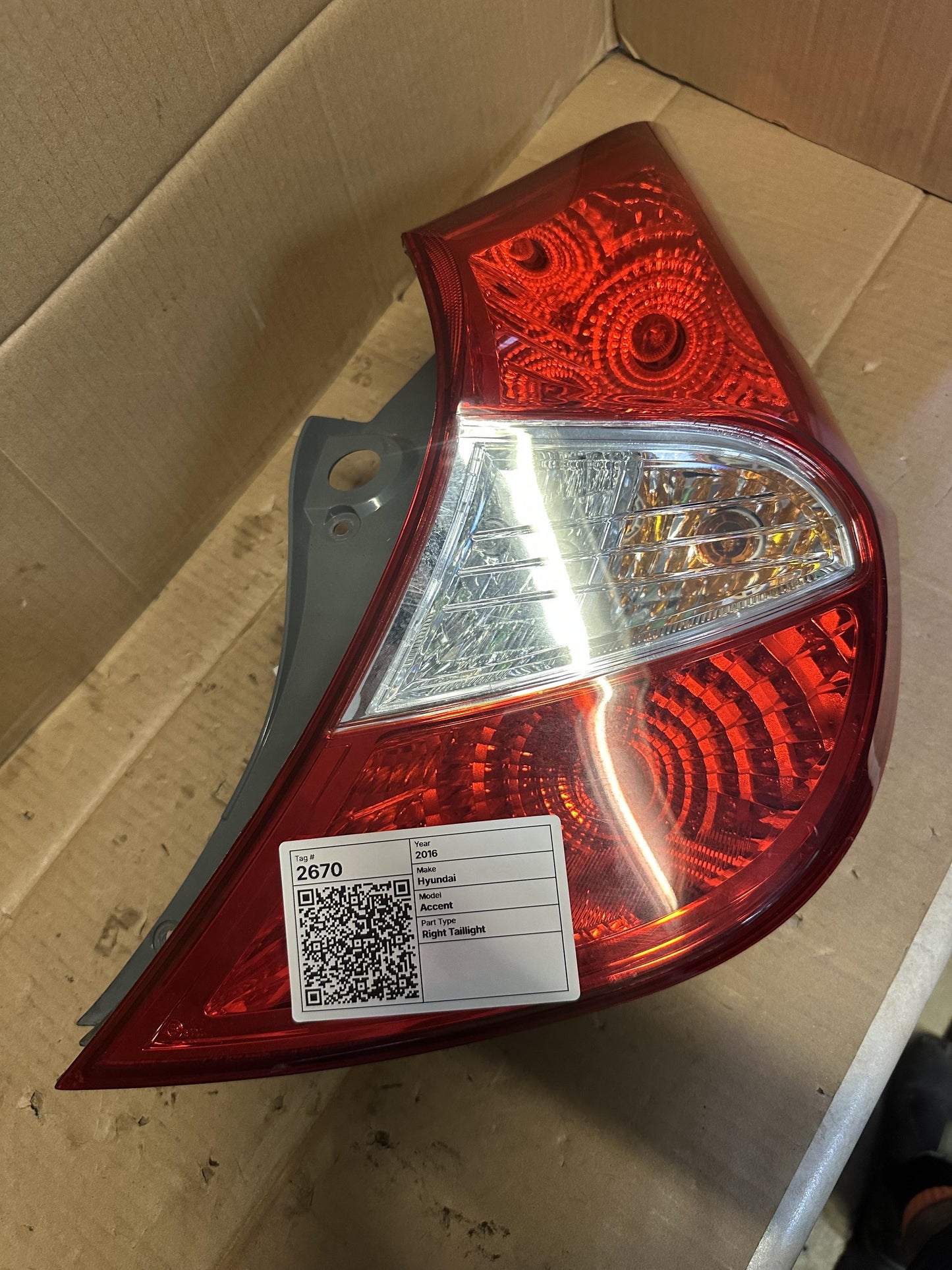 2016  RB Right Taillight