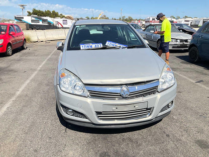 2008 Holden Astra CD AHHatchback 
Holden
Astra
