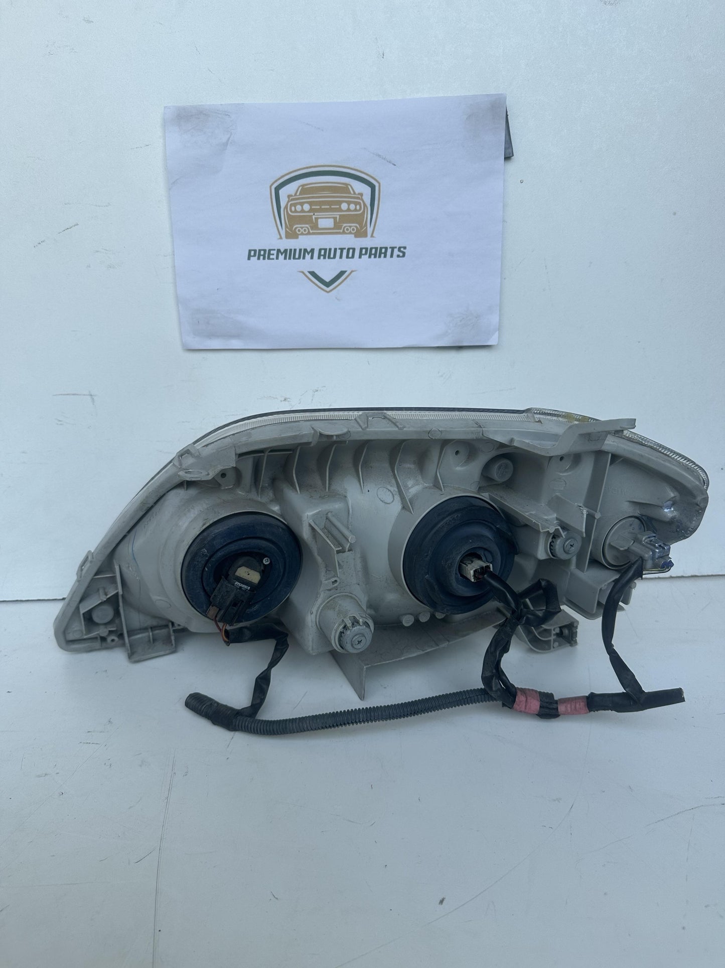 2006   Right Headlight
