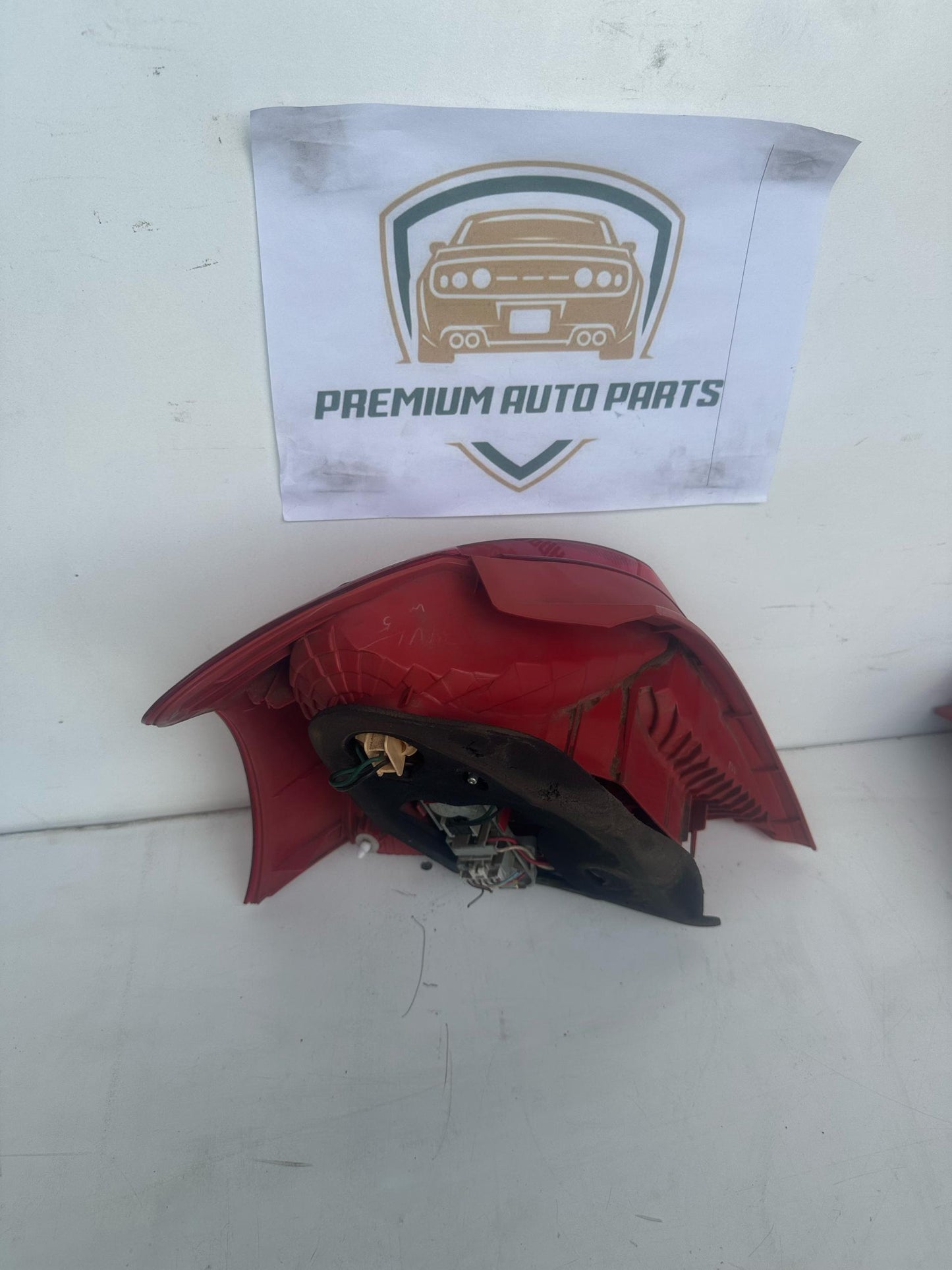 2006   Right Taillight