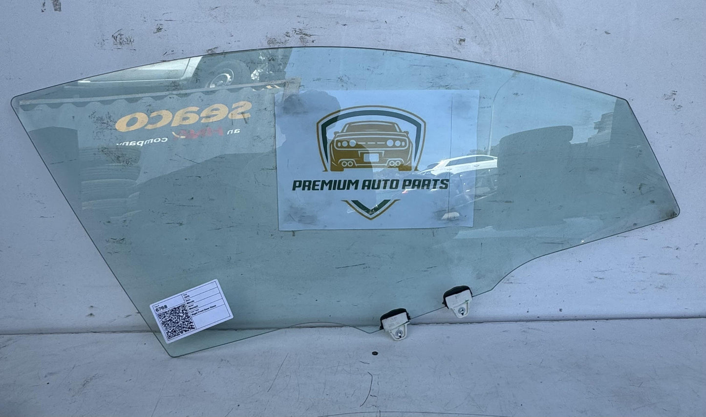 2015   Right Front Door Glass