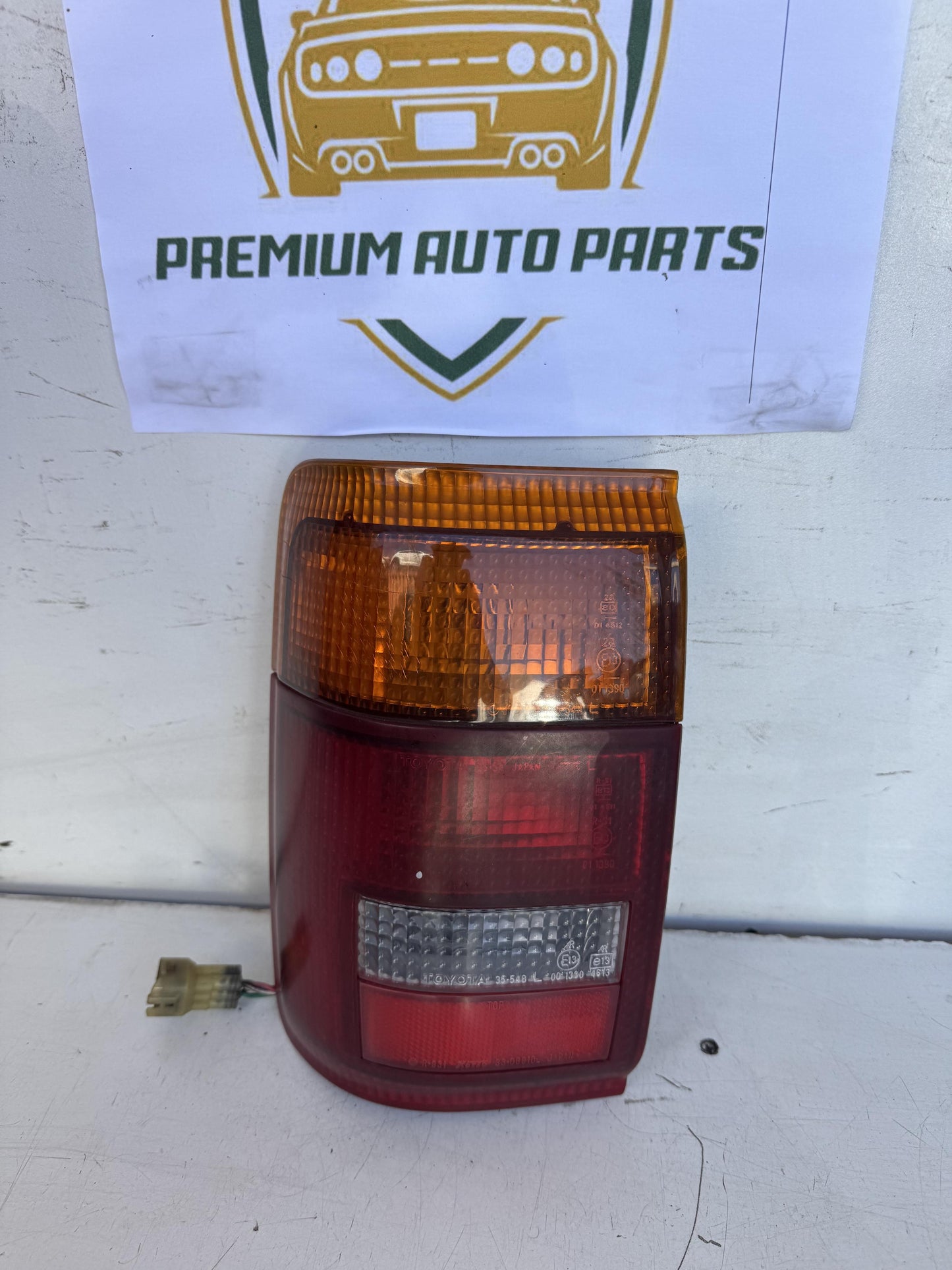 1995   Left Taillight