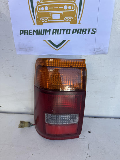 1995   Left Taillight