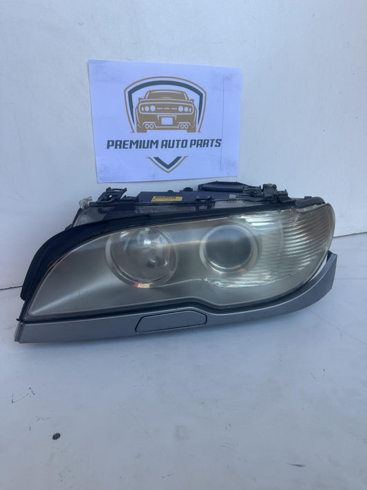 2004  E46 Right Headlight