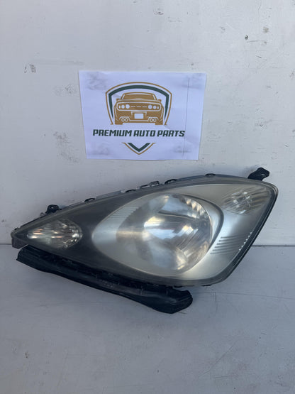 2009   Left Headlight