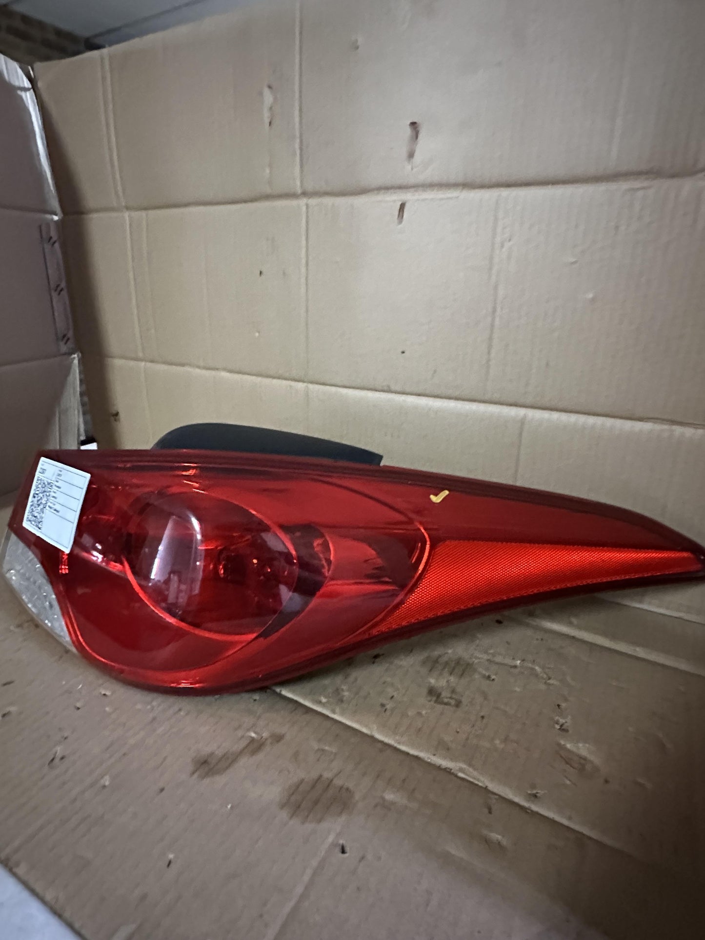 2013  N/A Right Taillight