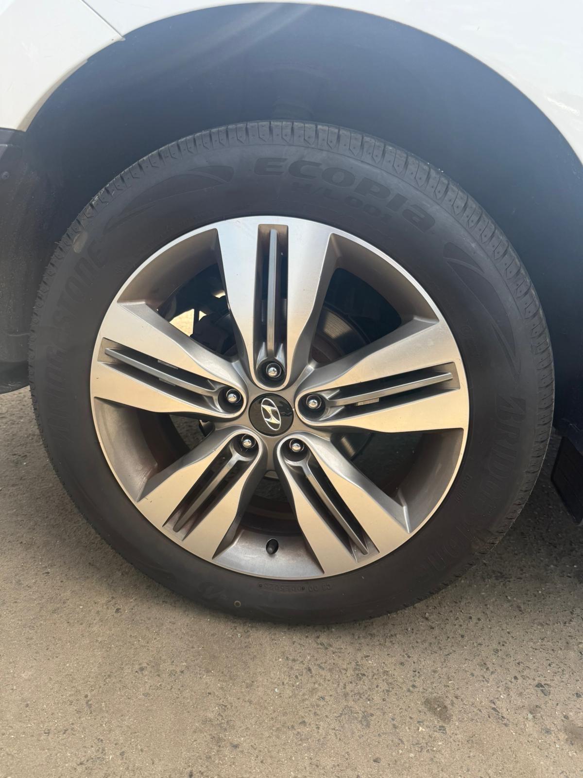 2014 Hyundai ix35  Station Wagon 
Hyundai
ix35