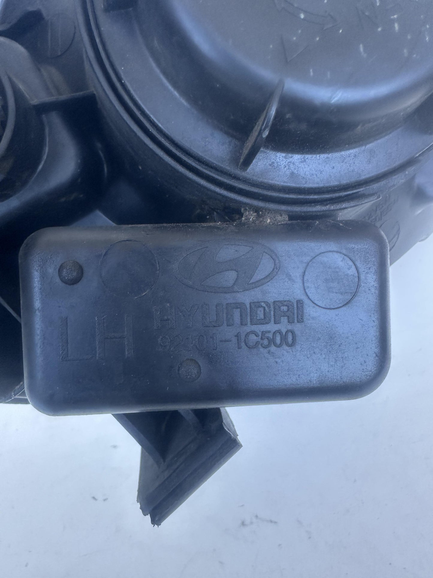 2006   Left Headlight