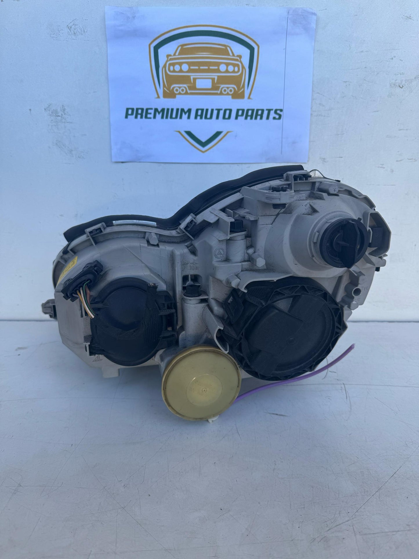 2005   Right Headlight