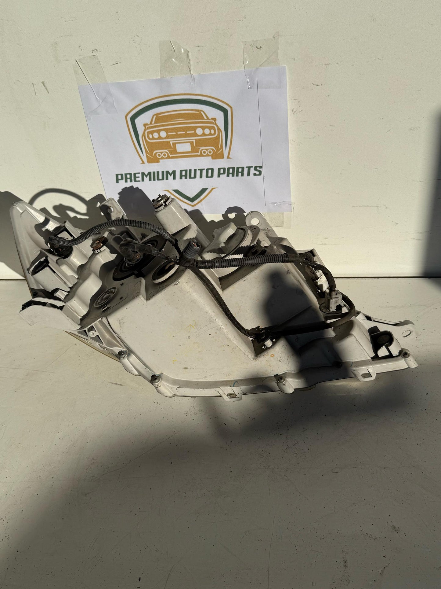 2010 Toyota Aurion Left Headlight