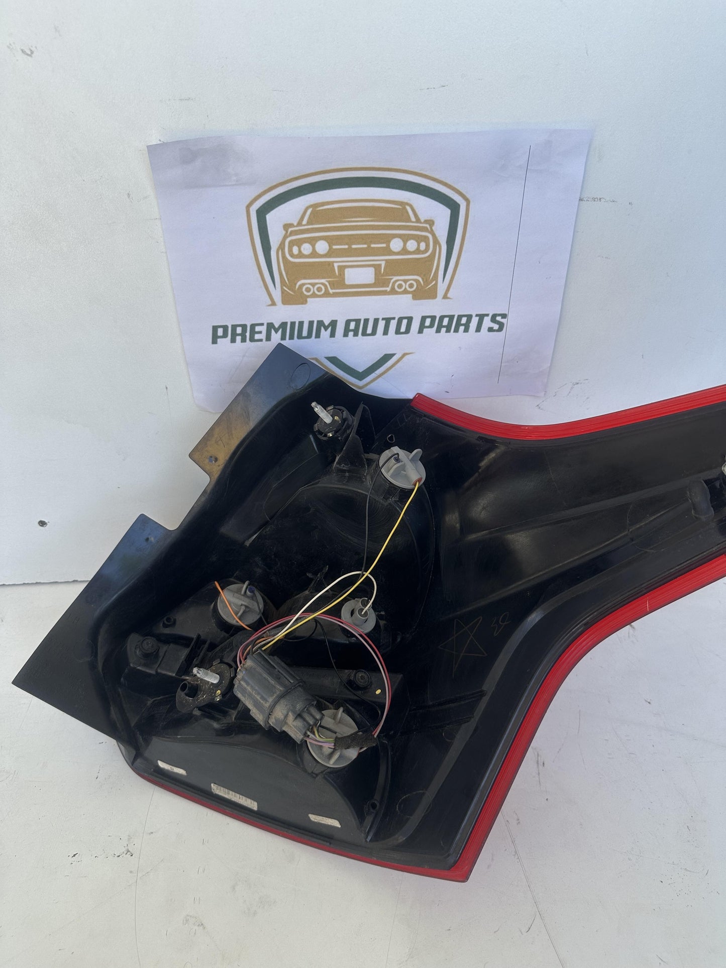2013   Left Taillight