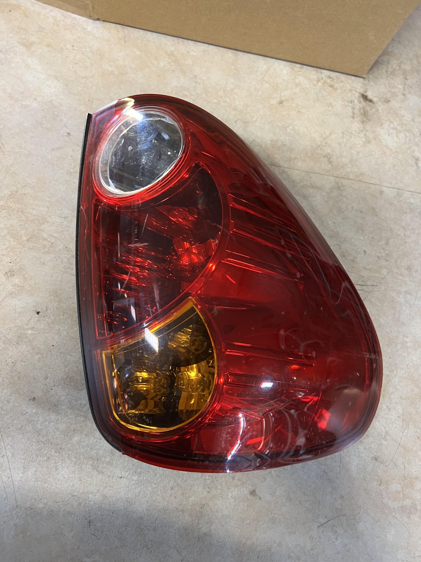 2007   Left Taillight