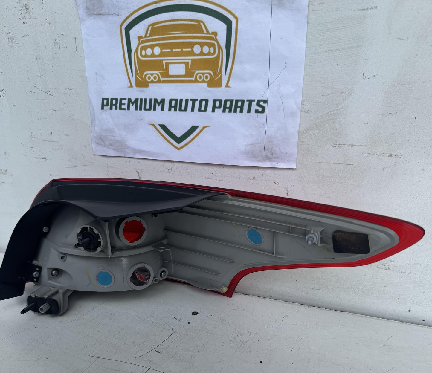 2015  LZ Left Taillight