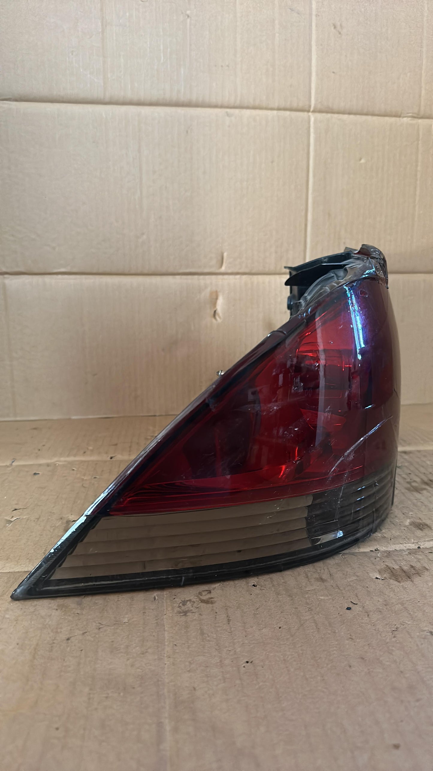 2004   Left Taillight