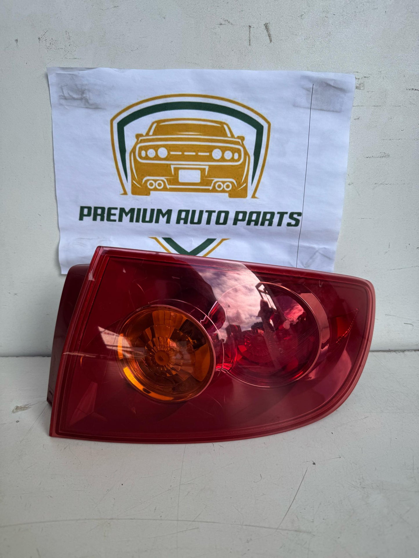 2005   Right Taillight