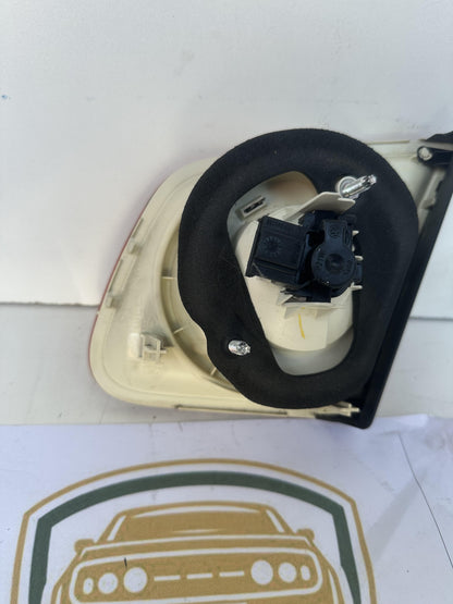 2007  MK5 - 1K Left Boot Light