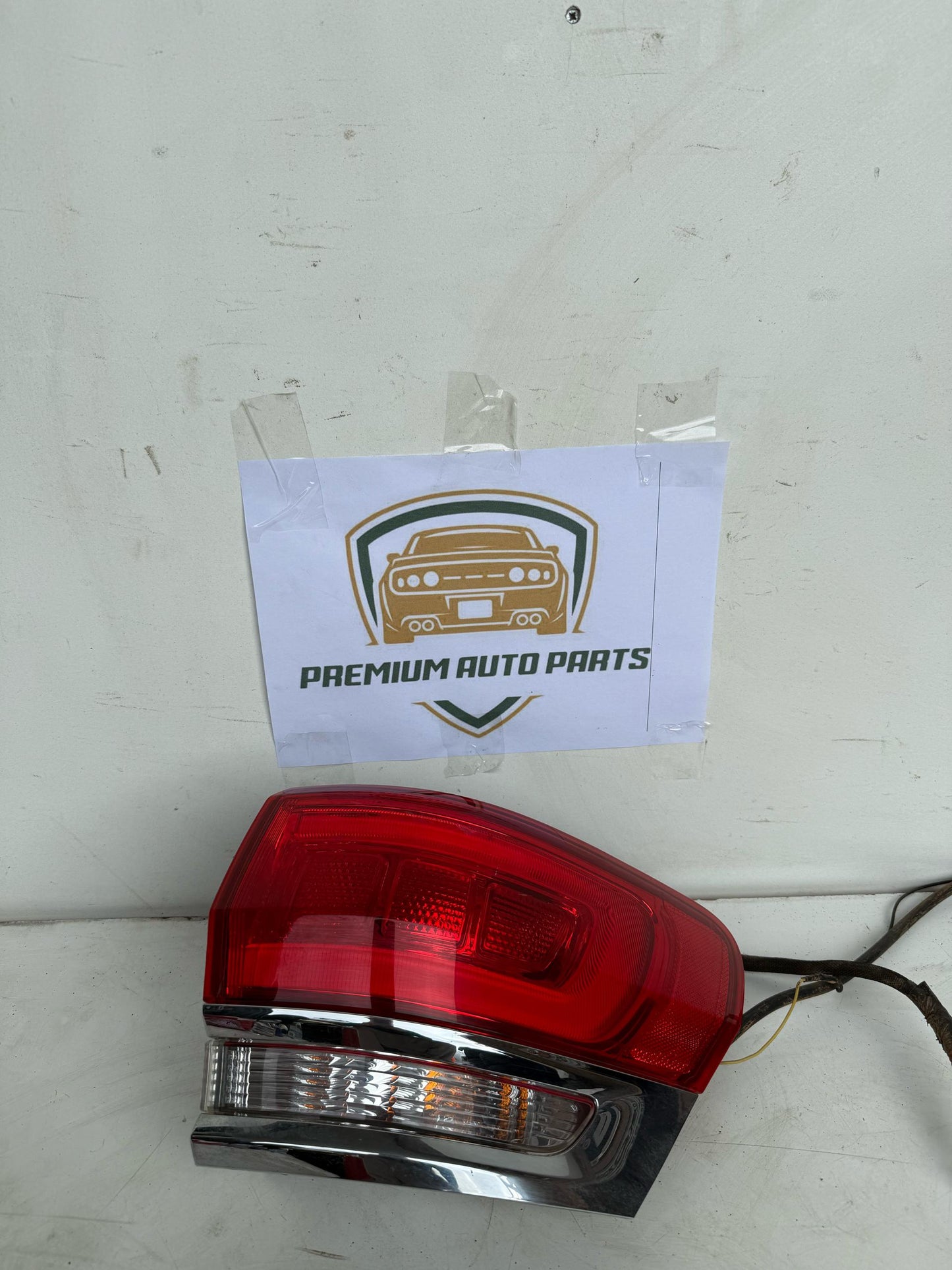 2018 Jeep Grand Cherokee Right Taillight