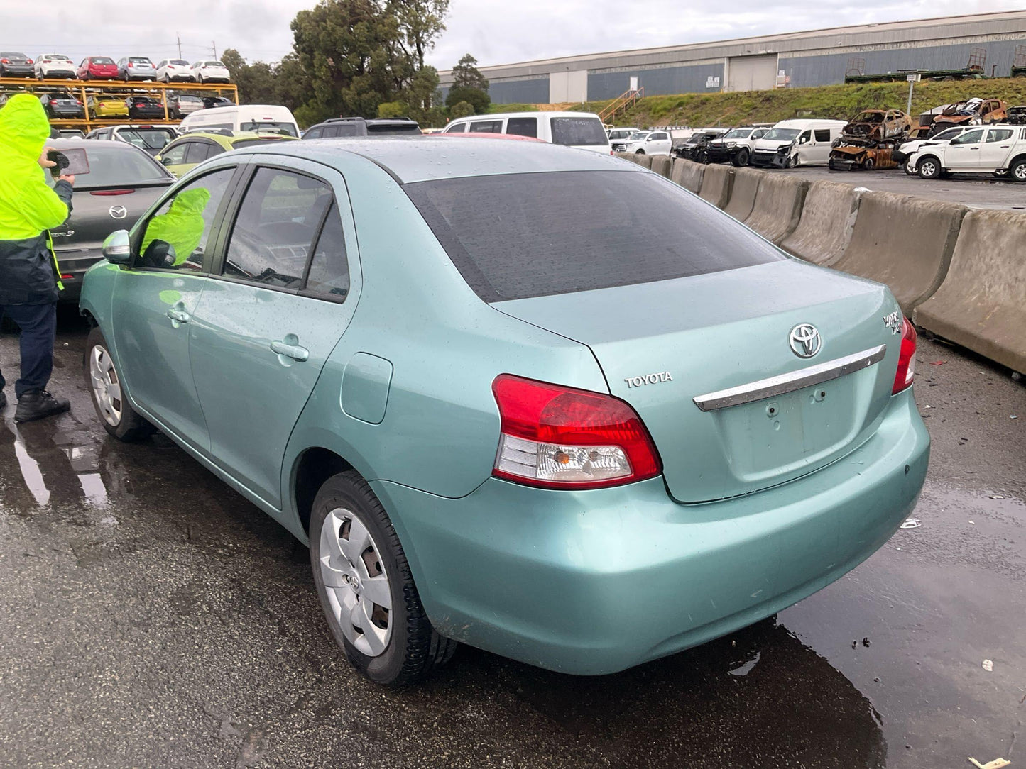 Toyota 
Yaris