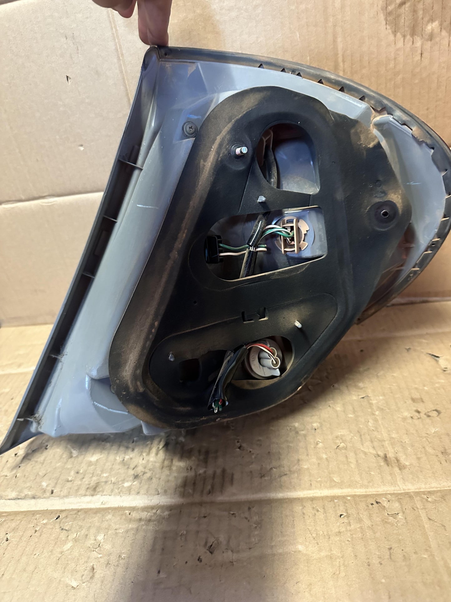 2006  XV30 Left Taillight