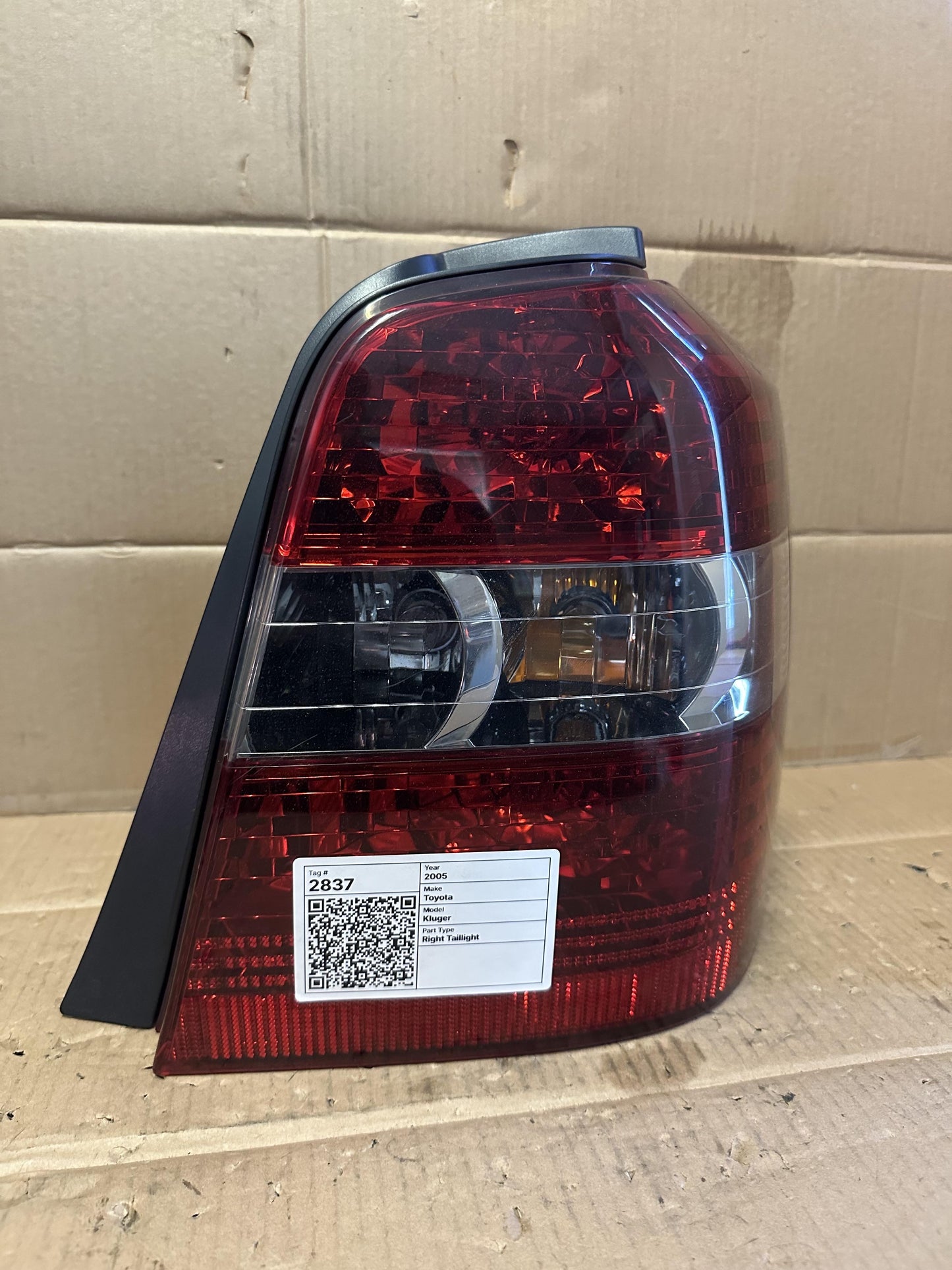 2005  MCU28R Right Taillight