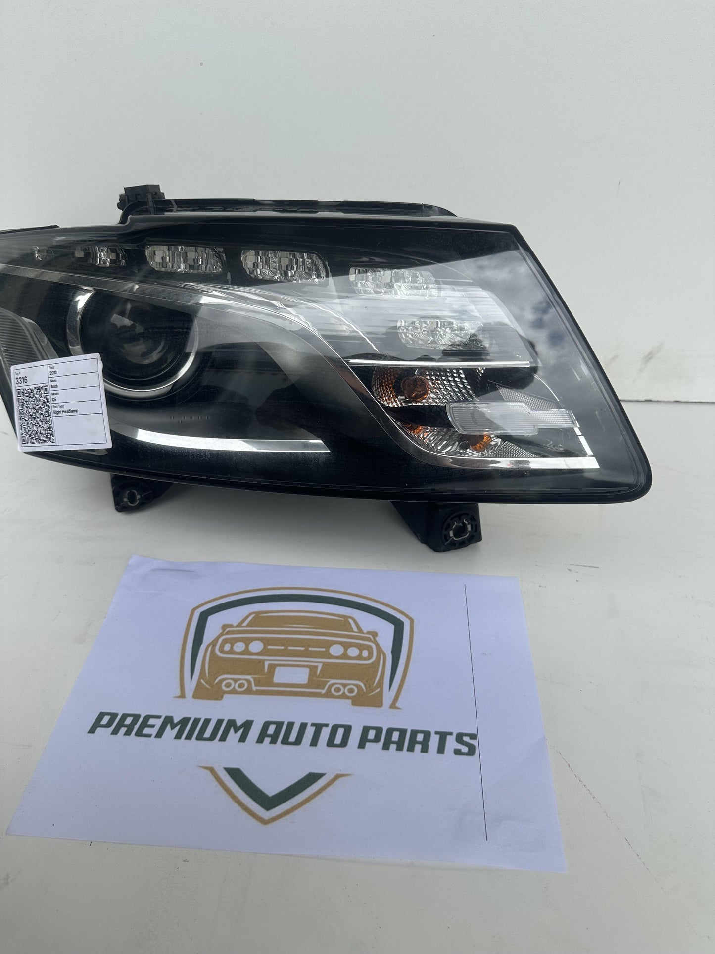 2010  8R Right Headlight