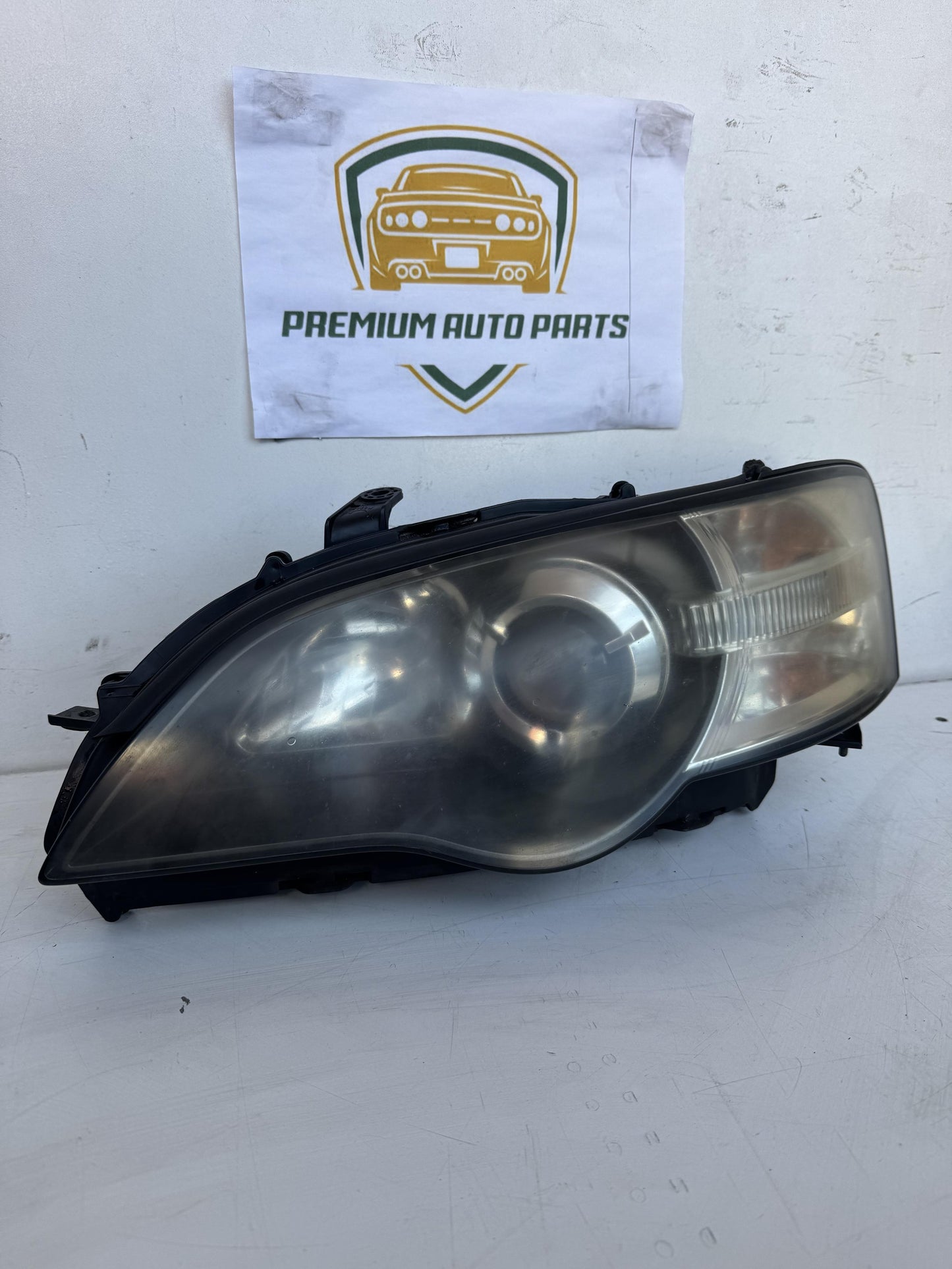 2006   Left Headlight
