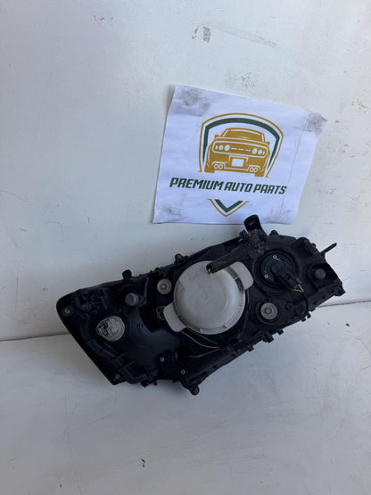 2006   Left Headlight