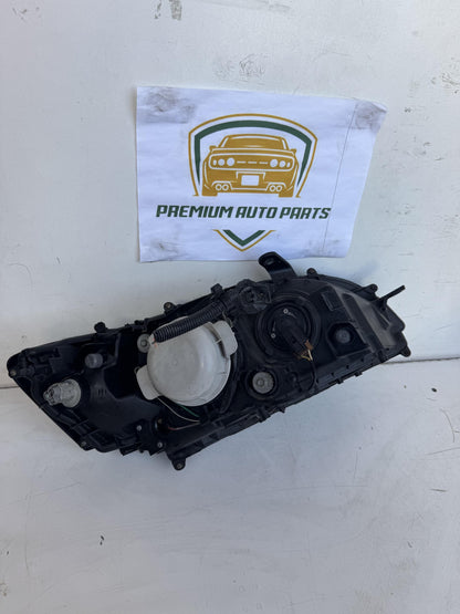 2006   Left Headlight