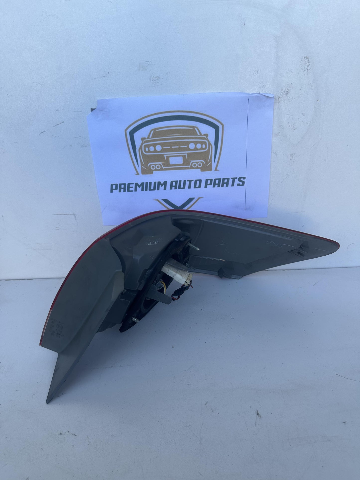 2007  V40 Left Taillight